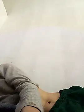 Snapshot of zbidoti chatting on 03-09-25, 09:35 zbidoti online show from 03-09-25, 09:35