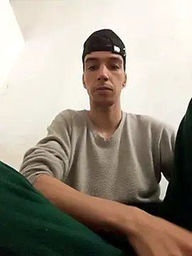 Snapshot of zbidoti chatting on 03-09-25, 12:42 zbidoti online show from 03-09-25, 12:42