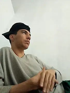 Snapshot of zbidoti chatting on 03-09-25, 04:44 zbidoti online show from 03-09-25, 04:44