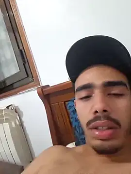 Snapshot of MATANAN31 chatting on 11-15-25, 06:37 MATANAN31 online show from 11-15-25, 06:37