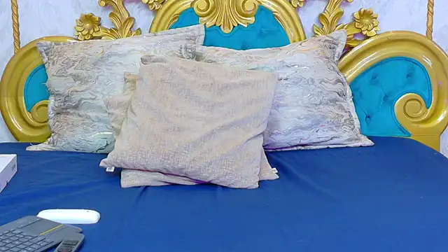 Snapshot of CataStones chatting on 03-06-26, 09:44 CataStones online show from 03-06-26, 09:44