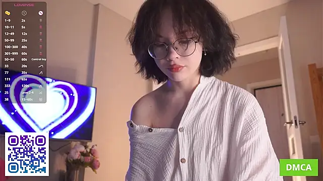 Snapshot of JodyHeap chatting on 06-05-26, 05:47 JodyHeap online show from 06-05-26, 05:47