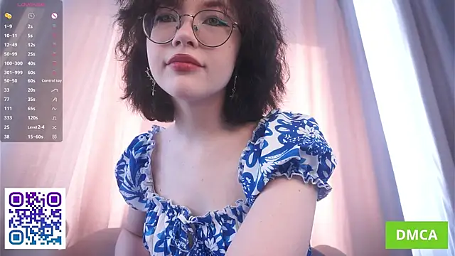 Snapshot of JodyHeap chatting on 06-12-26, 05:06 JodyHeap online show from 06-12-26, 05:06