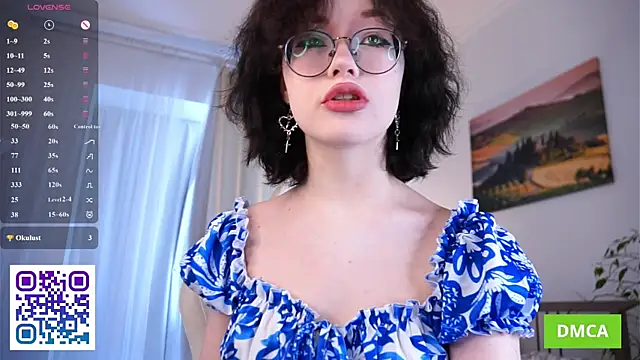 Snapshot of JodyHeap chatting on 06-14-26, 06:48 JodyHeap online show from 06-14-26, 06:48
