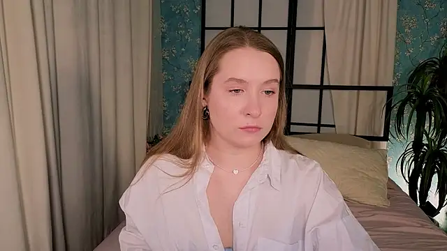 Snapshot of saint_trisha chatting on 03-14-26, 08:25 saint trisha online show from 03-14-26, 08:25