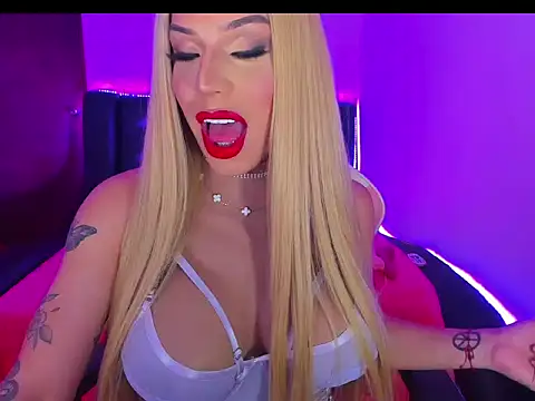 Snapshot of Aleja_monnroe chatting on 12-19-25, 02:40 Aleja monnroe online show from 12-19-25, 02:40