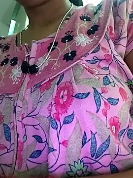 Hotty-Nidhi online show from 03-04-26, 03:01