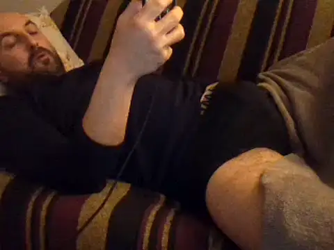 Snapshot of maxxxio12 chatting on 03-13-25, 07:06 maxxxio12 online show from 03-13-25, 07:06