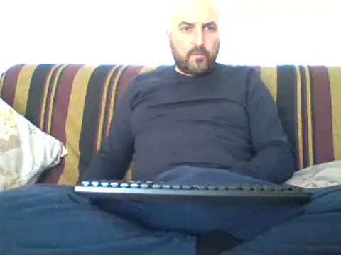 Snapshot of maxxxio12 chatting on 03-14-25, 10:07 maxxxio12 online show from 03-14-25, 10:07