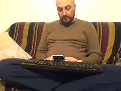 Snapshot of maxxxio12 chatting on 03-15-25, 05:04 maxxxio12 online show from 03-15-25, 05:04