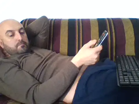 Snapshot of maxxxio12 chatting on 03-16-25, 02:11 maxxxio12 online show from 03-16-25, 02:11