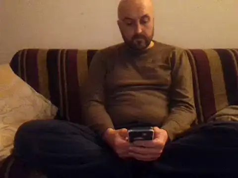 Snapshot of maxxxio12 chatting on 03-16-25, 05:17 maxxxio12 online show from 03-16-25, 05:17