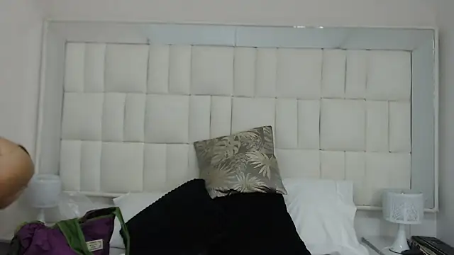 Snapshot of TaliaCrimsonf chatting on 03-12-25, 12:57 TaliaCrimsonf online show from 03-12-25, 12:57