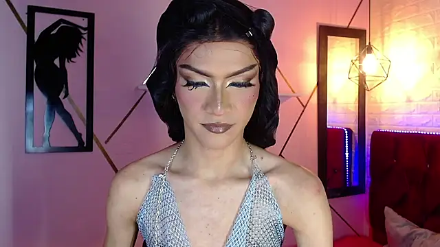 agatha rodriguez online show from 10-21-25, 02:18