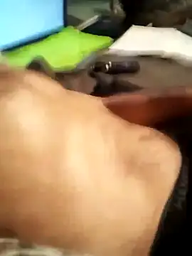 Snapshot of hahard1onestill chatting on 11-14-25, 01:32 hahard1onestill online show from 11-14-25, 01:32