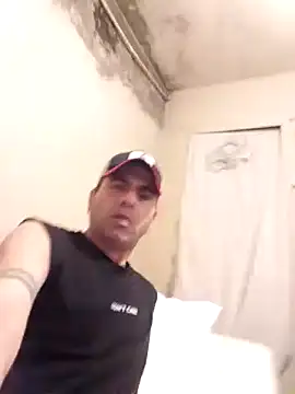 Snapshot of Krdmr1208 chatting on 02-25-26, 09:57 Krdmr1208 online show from 02-25-26, 09:57