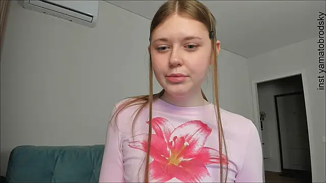 Snapshot of YamatoBrodsky chatting on 12-21-25, 01:35 YamatoBrodsky online show from 12-21-25, 01:35