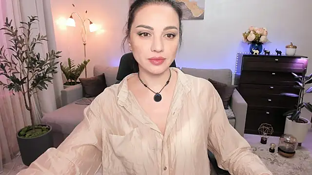Viki Bellson online show from 06-07-26, 06:55