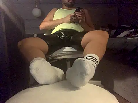 Snapshot of SavagesGN chatting on 11-13-25, 09:58 SavagesGN online show from 11-13-25, 09:58