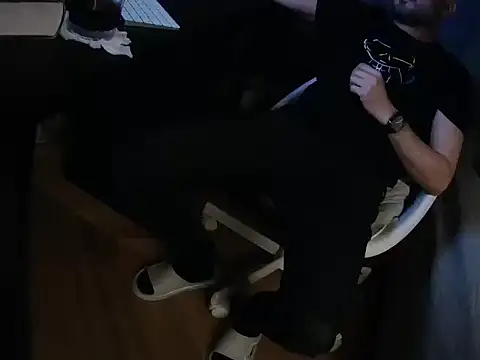 Snapshot of SavagesGN chatting on 03-26-26, 11:32 SavagesGN online show from 03-26-26, 11:32