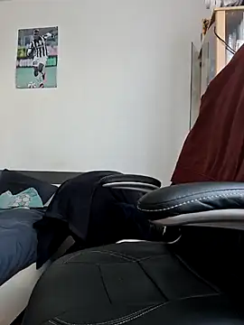 Tutur19 online show from 03-14-25, 12:18