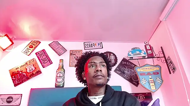 Snapshot of lili_roussi chatting on 11-11-25, 12:10 lili roussi online show from 11-11-25, 12:10