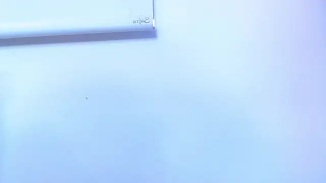 Snapshot of lili_roussi chatting on 02-13-26, 07:54 lili roussi online show from 02-13-26, 07:54