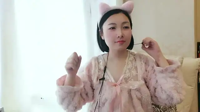 Snapshot of Rachel-6600 chatting on 02-10-26, 03:32 Rachel-6600 online show from 02-10-26, 03:32