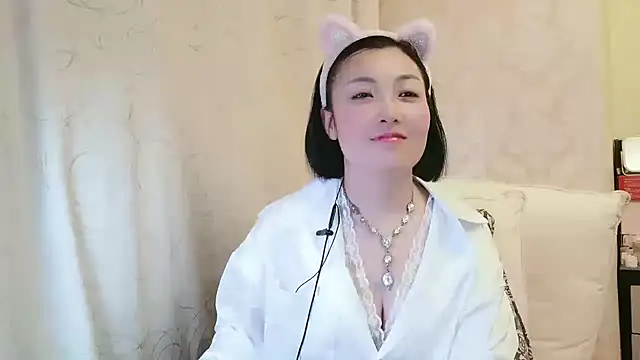 Snapshot of Rachel-6600 chatting on 02-11-26, 04:01 Rachel-6600 online show from 02-11-26, 04:01