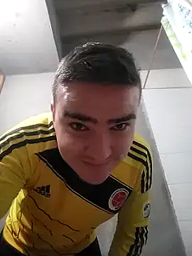 Snapshot of Andy-rtg chatting on 03-15-25, 10:13 Andy-rtg online show from 03-15-25, 10:13