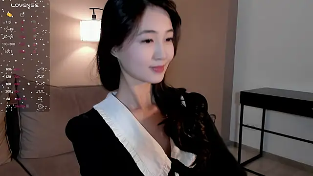 SeulBi online show from 11-15-25, 03:52