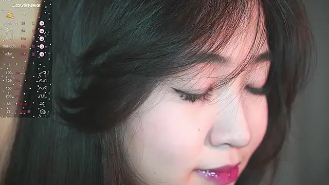 SeulBi online show from 11-21-25, 04:27