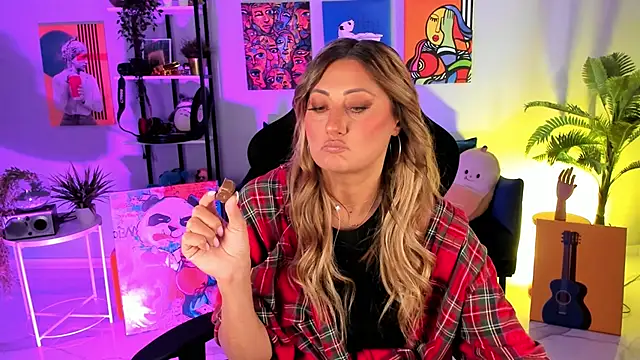 SarahAlluring online show from 10-11-25, 12:15