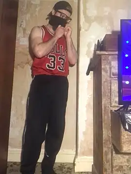 Snapshot of HairyCubBttmboy chatting on 03-18-25, 01:21 HairyCubBttmboy online show from 03-18-25, 01:21