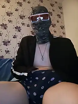 ThePython666 online show from 03-11-25, 12:22