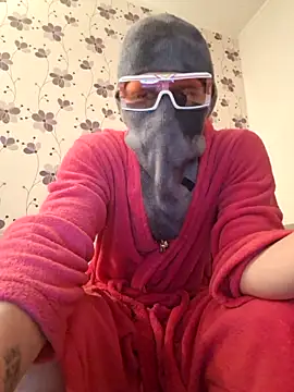 ThePython666 online show from 03-11-25, 06:52