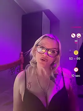 Curvy-Cleo online show from 04-29-26, 08:37