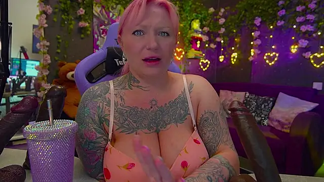 Snapshot of BlackedBarbie chatting on 01-31-26, 07:11 BlackedBarbie online show from 01-31-26, 07:11