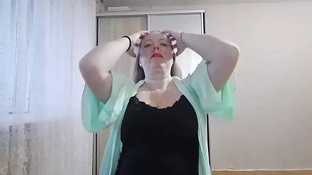 Snapshot of Irina3718 chatting on 03-14-25, 03:58 Irina3718 online show from 03-14-25, 03:58