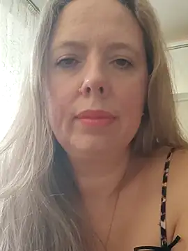 Snapshot of Irina3718 chatting on 10-19-25, 11:44 Irina3718 online show from 10-19-25, 11:44