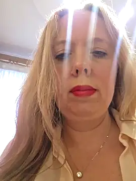 Irina3718 online show from 04-22-26, 03:57