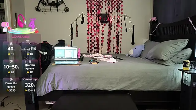 Snapshot of KinkyBratandDaddy chatting on 03-13-26, 02:51 KinkyBratandDaddy online show from 03-13-26, 02:51