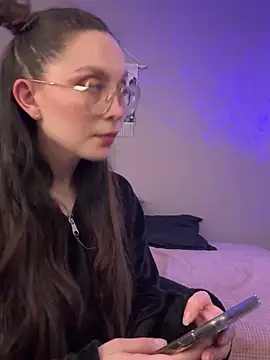 Snapshot of Te_para_2 chatting on 03-21-25, 03:33 Te para 2 online show from 03-21-25, 03:33