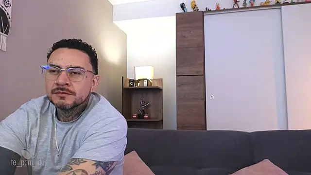 Snapshot of Te_para_2 chatting on 10-08-25, 04:15 Te para 2 online show from 10-08-25, 04:15