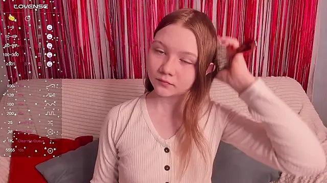 Snapshot of luv_tessa chatting on 02-14-26, 01:57 luv tessa online show from 02-14-26, 01:57