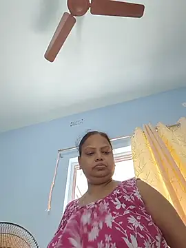 Snapshot of Arohi35 chatting on 07-19-26, 03:10 Arohi35 online show from 07-19-26, 03:10