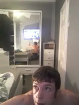 Snapshot of Nick-Ox chatting on 12-18-25, 10:16 Nick-Ox online show from 12-18-25, 10:16