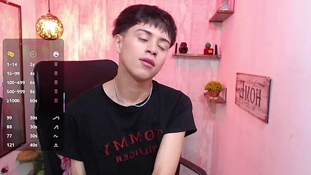 Snapshot of Sam_Daves chatting on 03-17-25, 01:08 Sam Daves online show from 03-17-25, 01:08