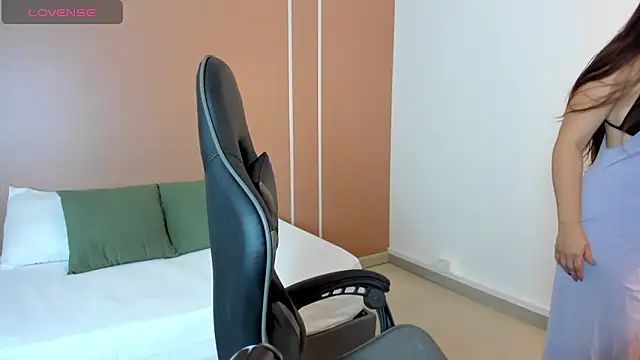 Snapshot of sophia_martinezz_ chatting on 09-22-25, 04:09 sophia martinezz online show from 09-22-25, 04:09