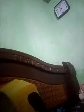 Snapshot of VictoriaLuxe chatting on 10-18-25, 12:02 VictoriaLuxe online show from 10-18-25, 12:02